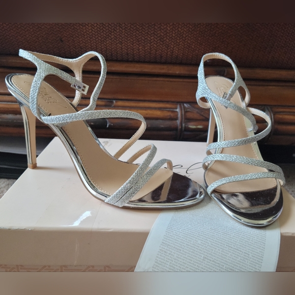 Badgley Mischka heels size 8 US - Picture 4 of 5
